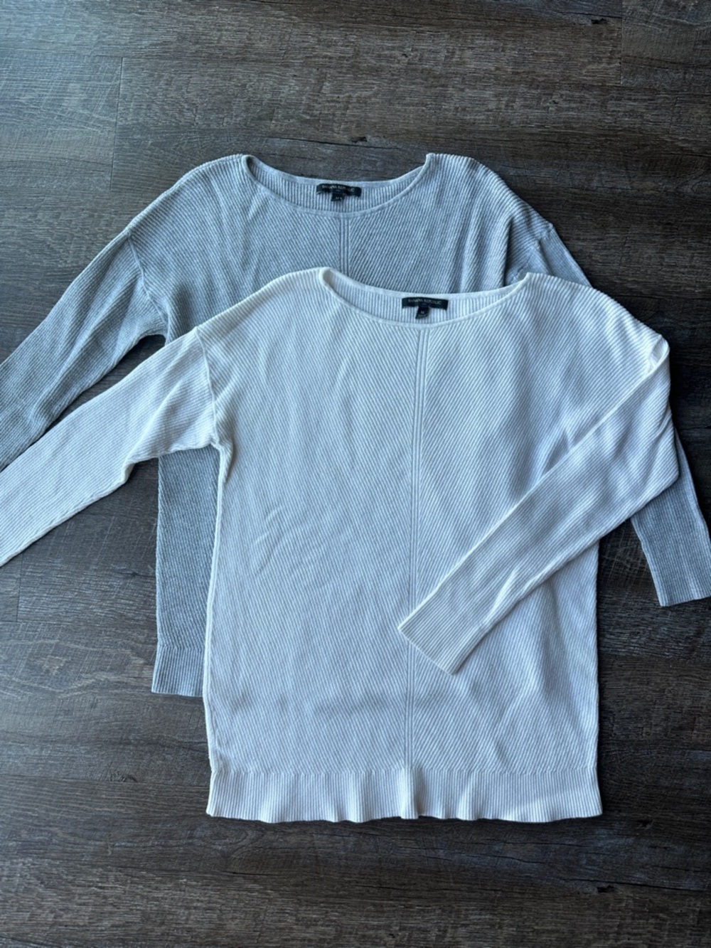 Banana Republic Lightweight Scoopneck Sweater Set in White and Light Gray